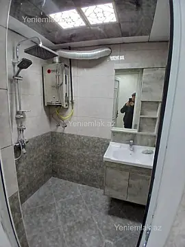 Satılır 3 otaqlı köhnə tikili 76 m²