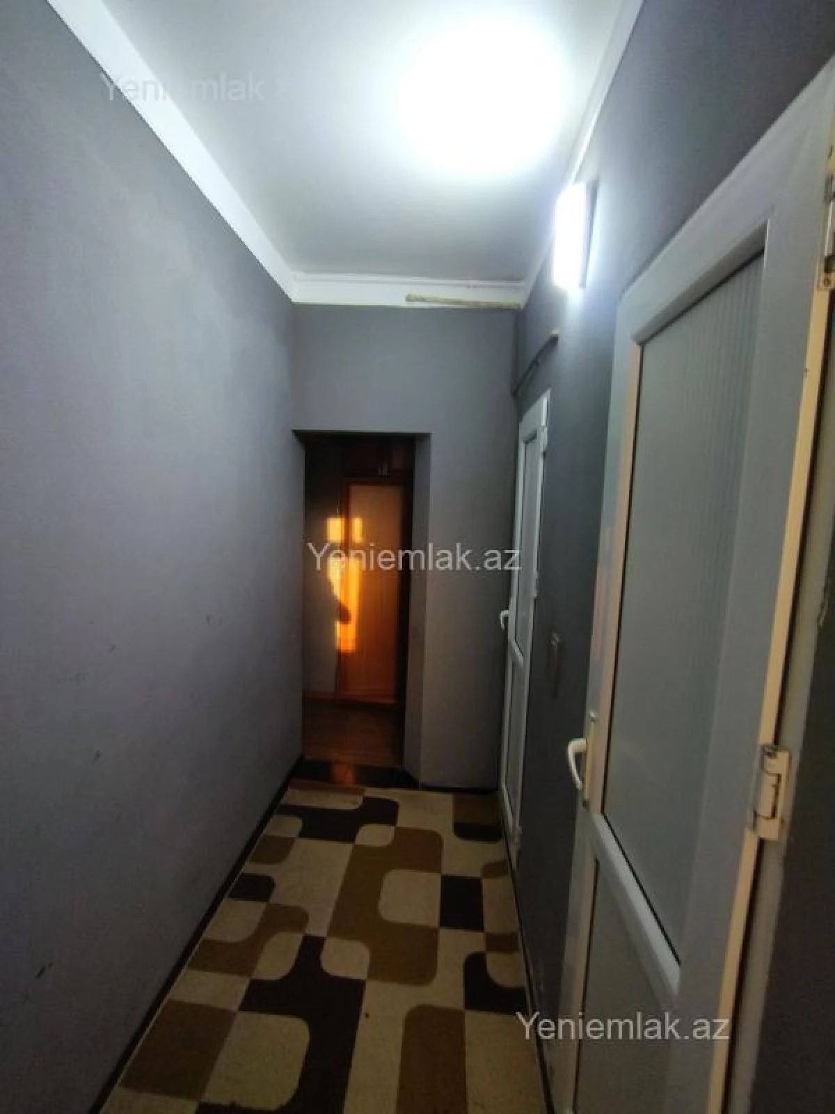 Satılır 3 otaqlı köhnə tikili 70 m²