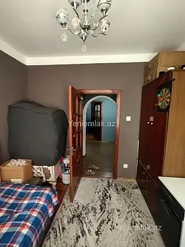 Satılır 3 otaqlı köhnə tikili 70 m²