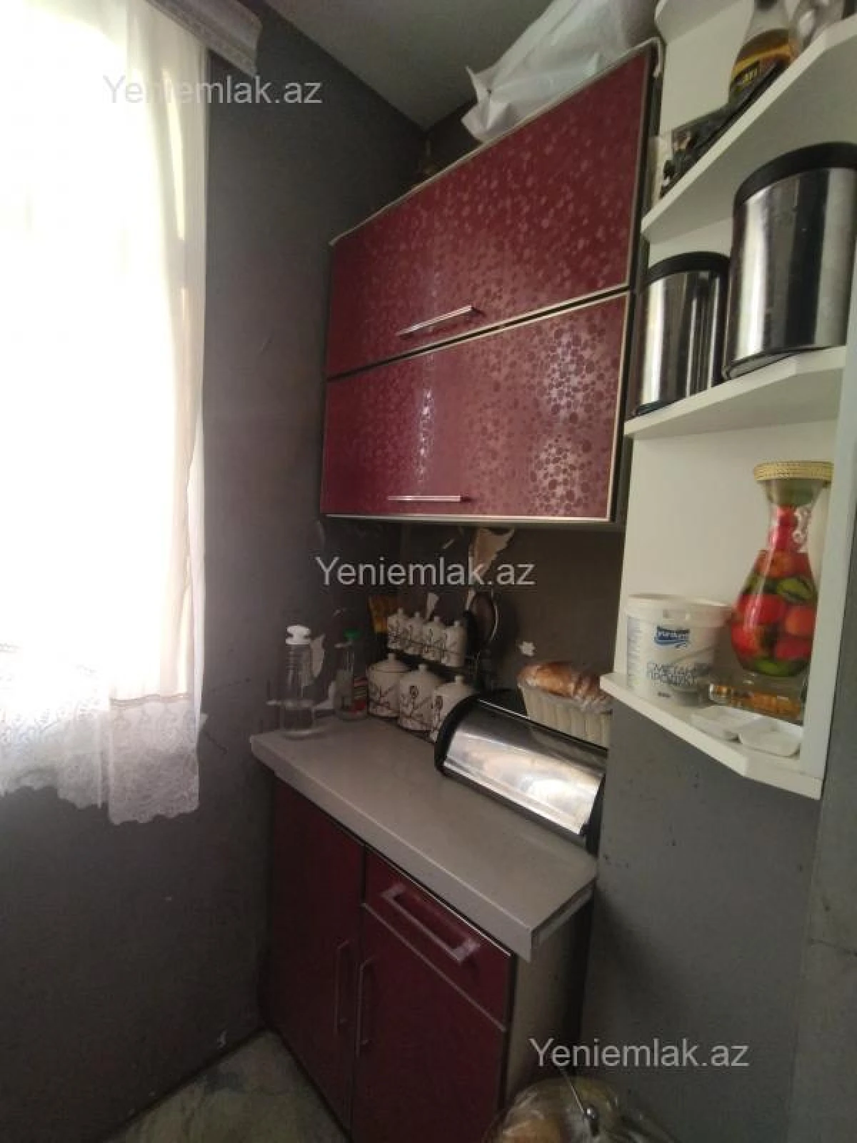 Satılır 3 otaqlı köhnə tikili 70 m²