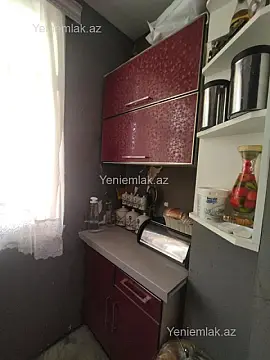 Satılır 3 otaqlı köhnə tikili 70 m²