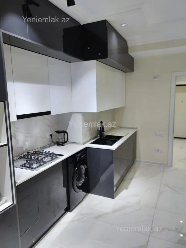 Satılır 3 otaqlı yeni tikili 130 m²