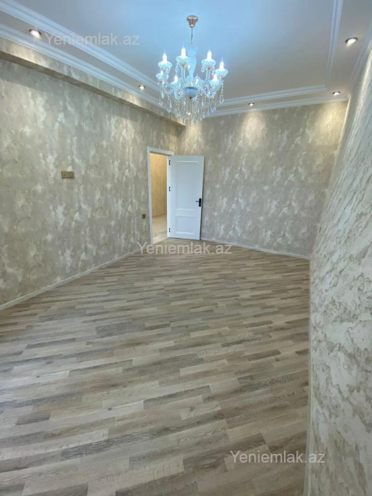 Satılır 2 otaqlı yeni tikili 61 m²