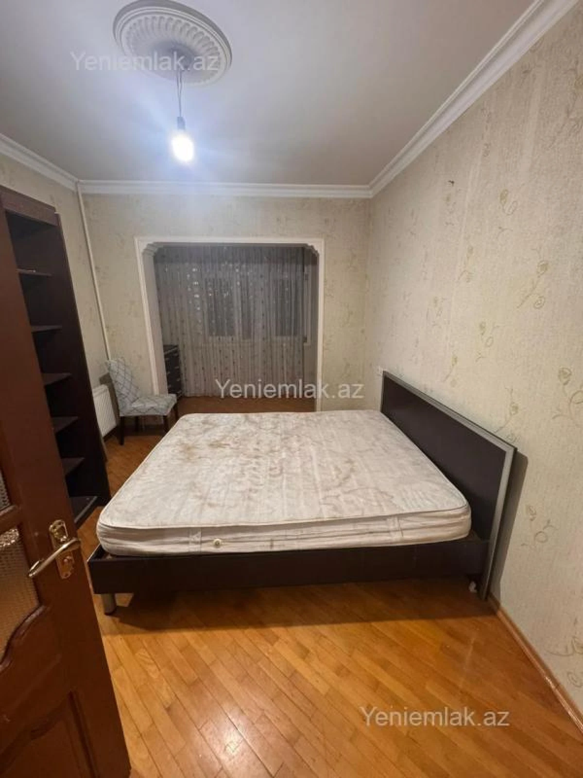 Satılır 2 otaqlı köhnə tikili 55 m²