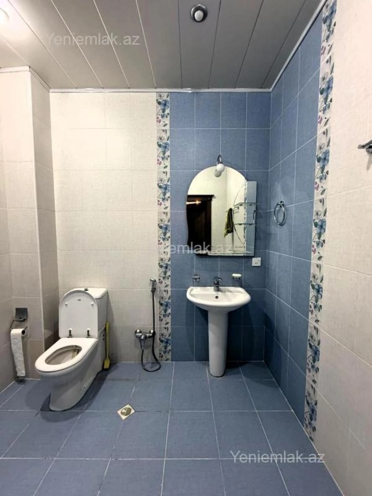 Satılır 3 otaqlı yeni tikili 155 m²