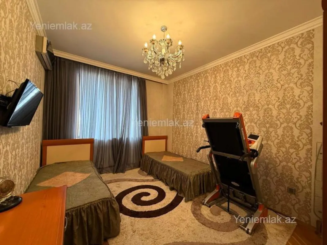 Satılır 3 otaqlı yeni tikili 155 m²