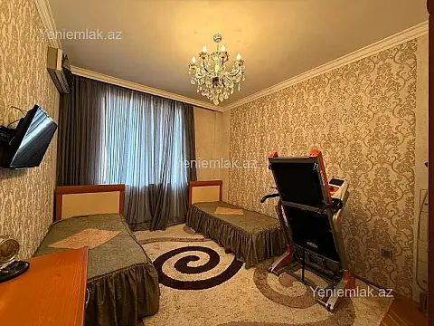 Satılır 3 otaqlı yeni tikili 155 m²