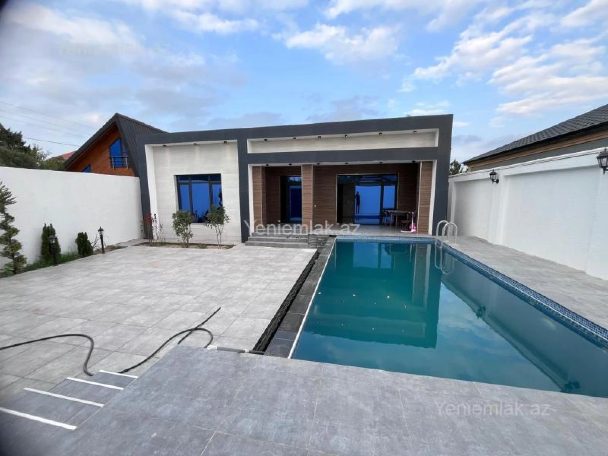 Satılır 3 otaqlı həyət evi 135 m²