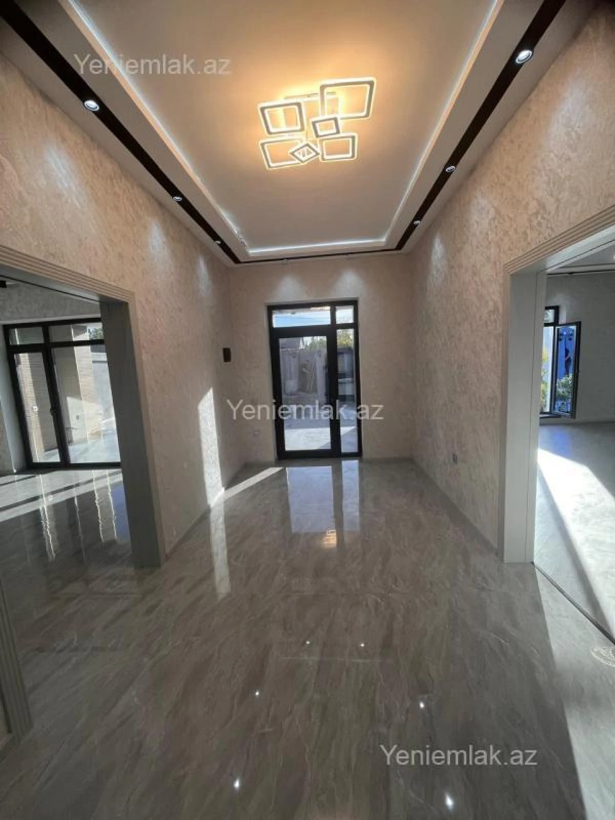 Satılır 3 otaqlı həyət evi 135 m²