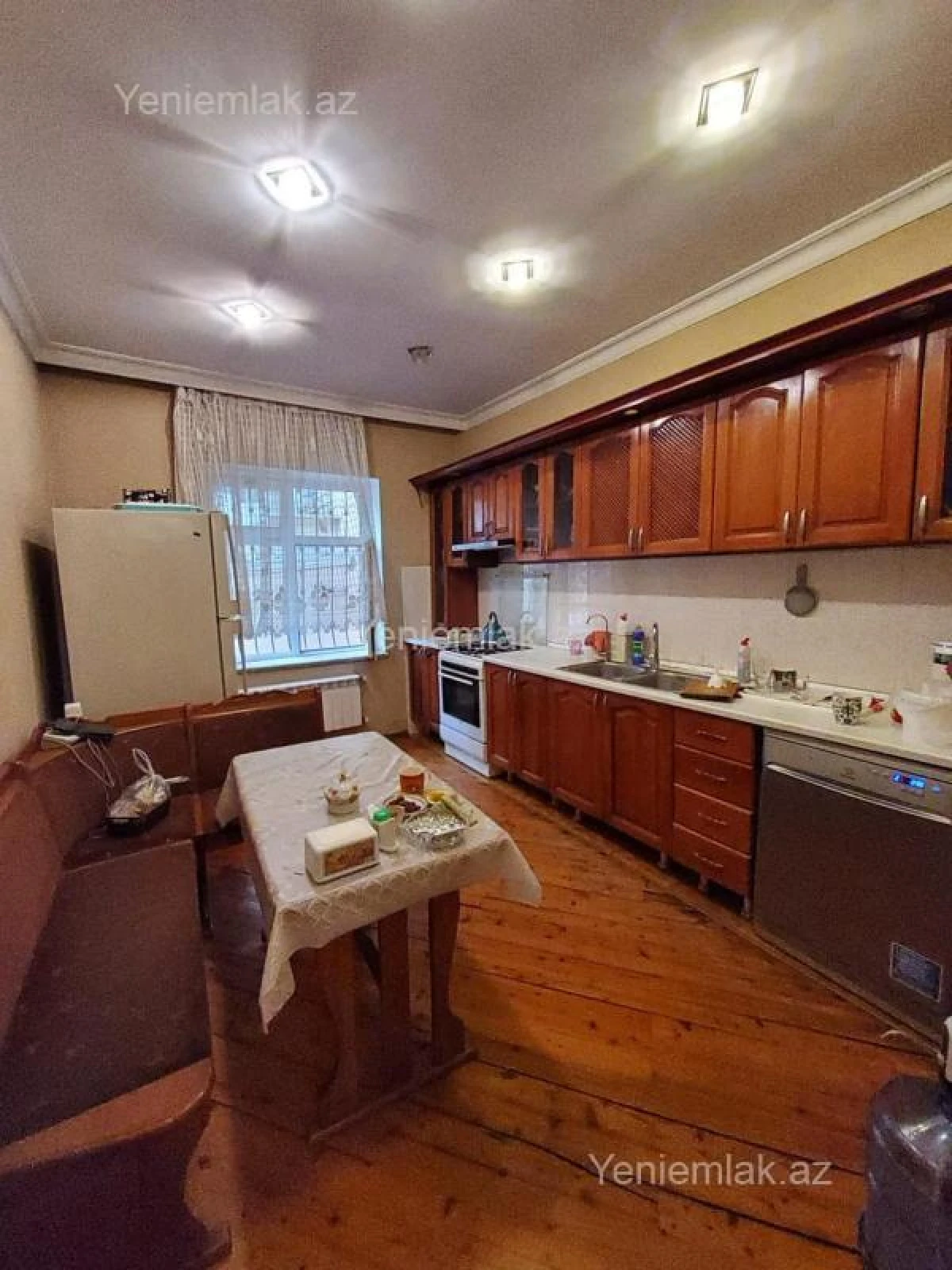 Satılır 6 otaqlı həyət evi 160 m²