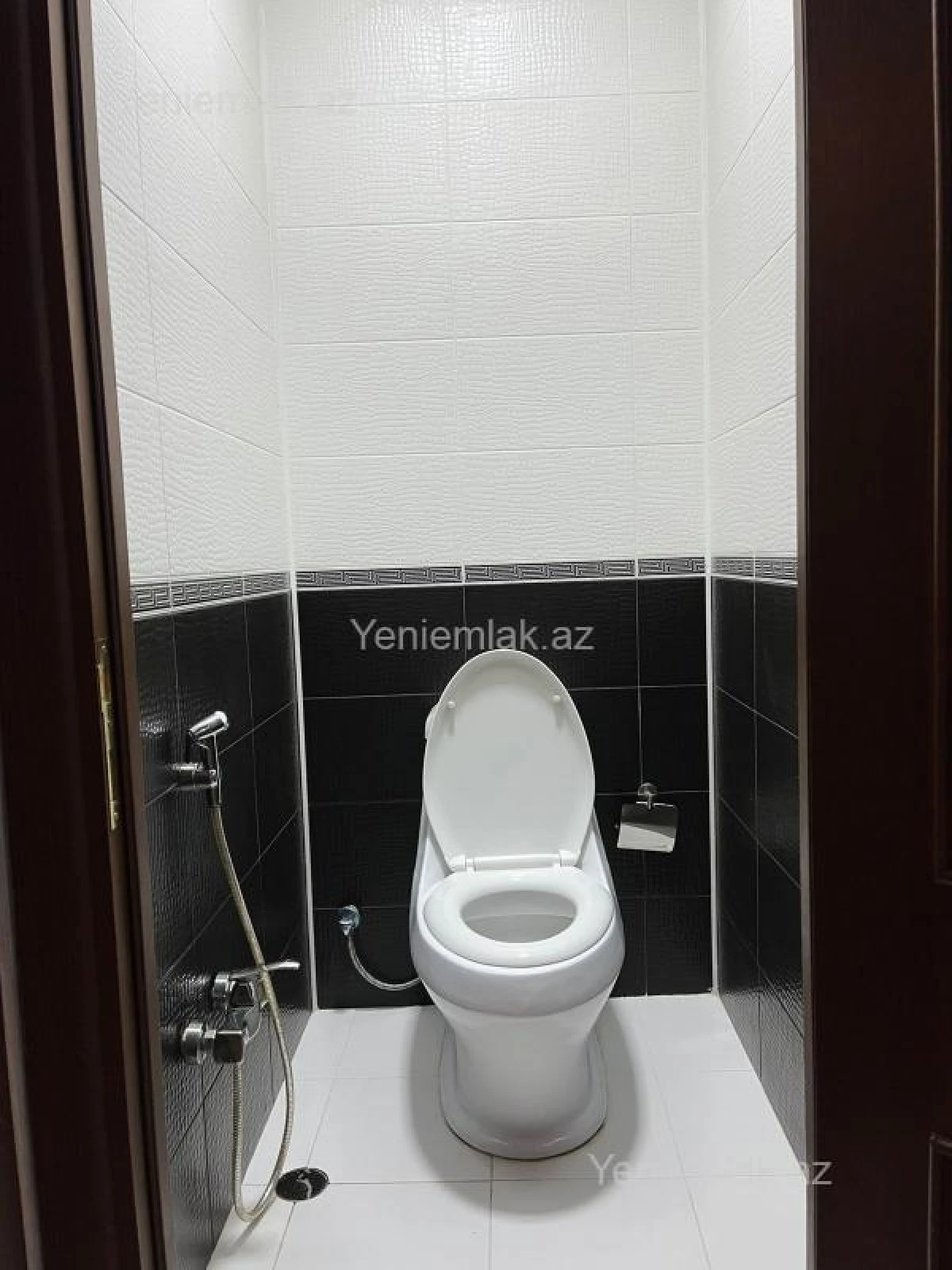 Satılır 3 otaqlı yeni tikili 135 m²