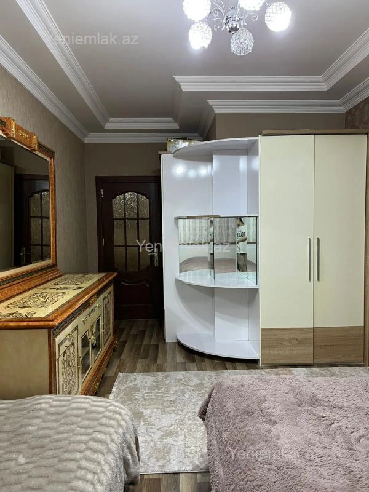 Satılır 3 otaqlı yeni tikili 135 m²