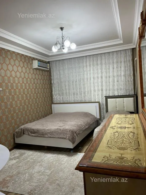 Satılır 3 otaqlı yeni tikili 135 m²