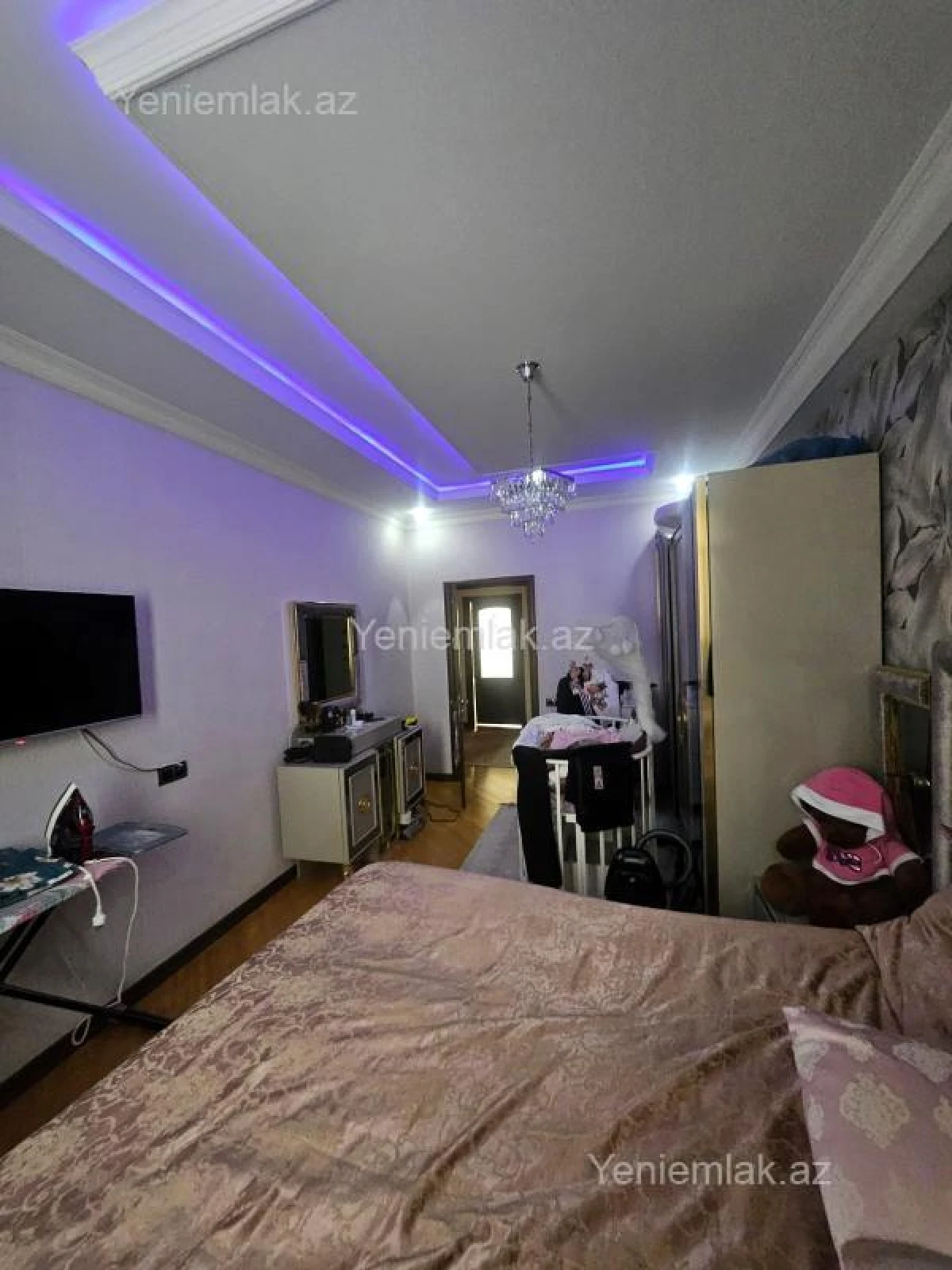 Satılır 3 otaqlı yeni tikili 135 m²