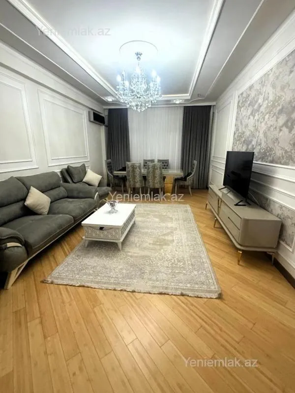 Satılır 3 otaqlı yeni tikili 135 m²