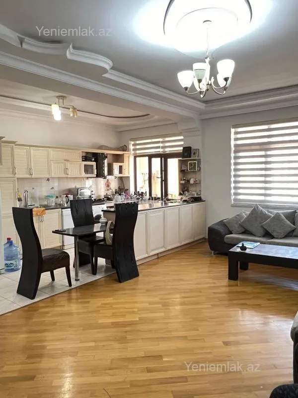 Satılır 2 otaqlı yeni tikili 80 m²