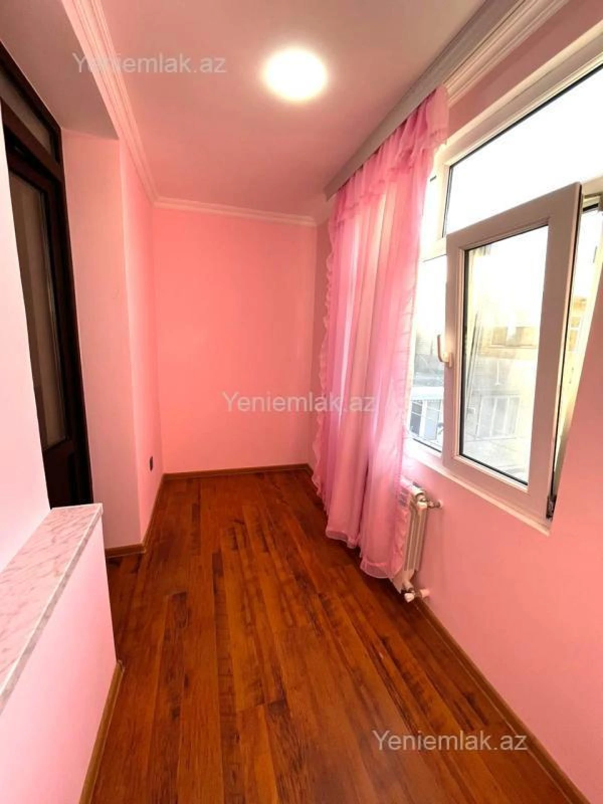Satılır 1 otaqlı köhnə tikili 35 m²