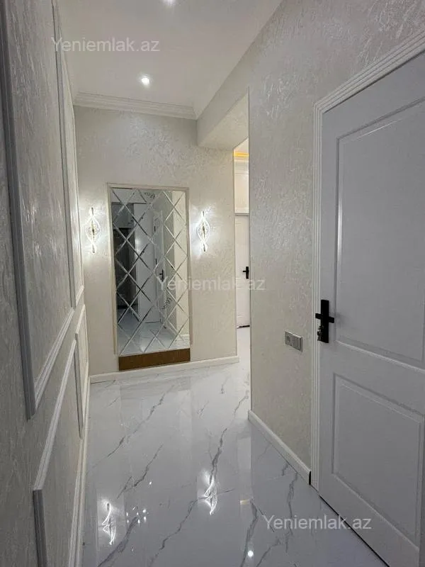 Satılır 2 otaqlı yeni tikili 80 m²