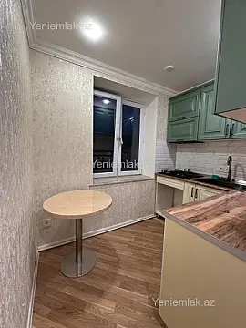 Satılır 2 otaqlı köhnə tikili 50 m²