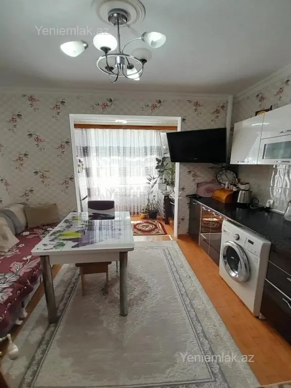 Satılır 3 otaqlı köhnə tikili 70 m²
