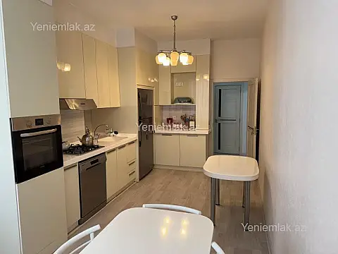 Satılır 3 otaqlı yeni tikili 120 m²