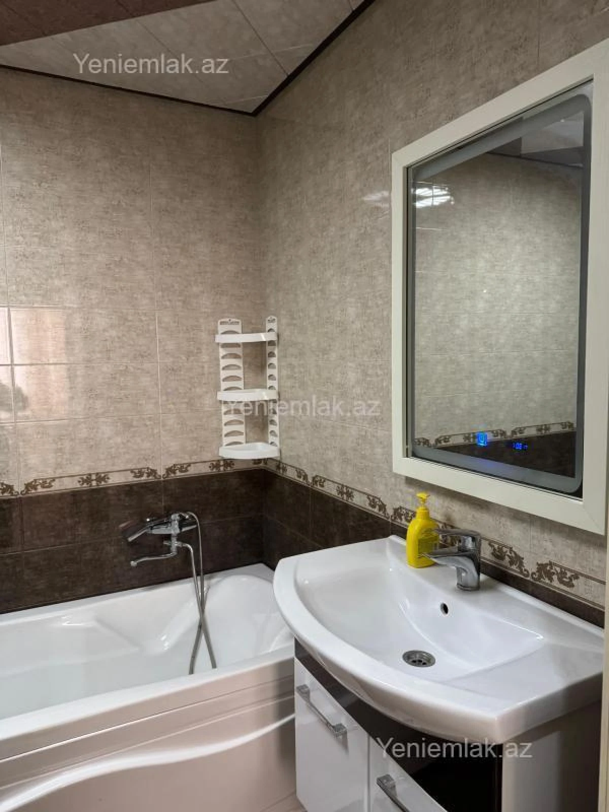 Satılır 3 otaqlı yeni tikili 120 m²