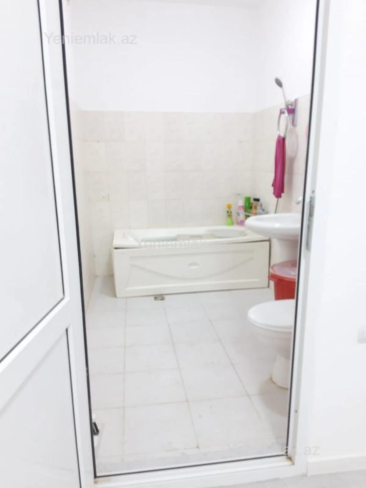 Satılır 2 otaqlı yeni tikili 73 m²