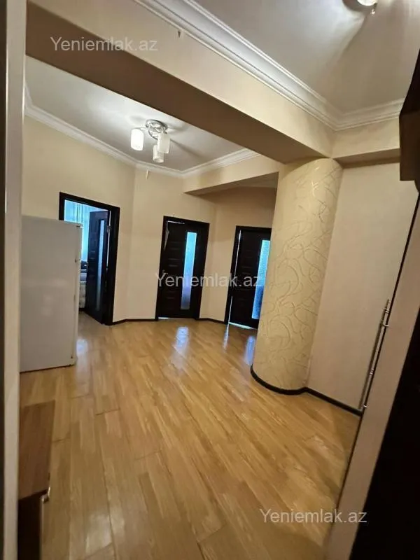 Satılır 2 otaqlı yeni tikili 72 m²