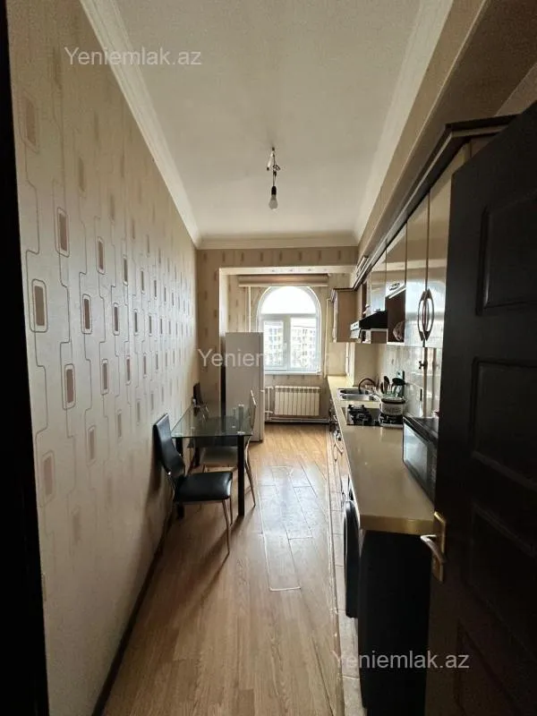 Satılır 2 otaqlı yeni tikili 72 m²