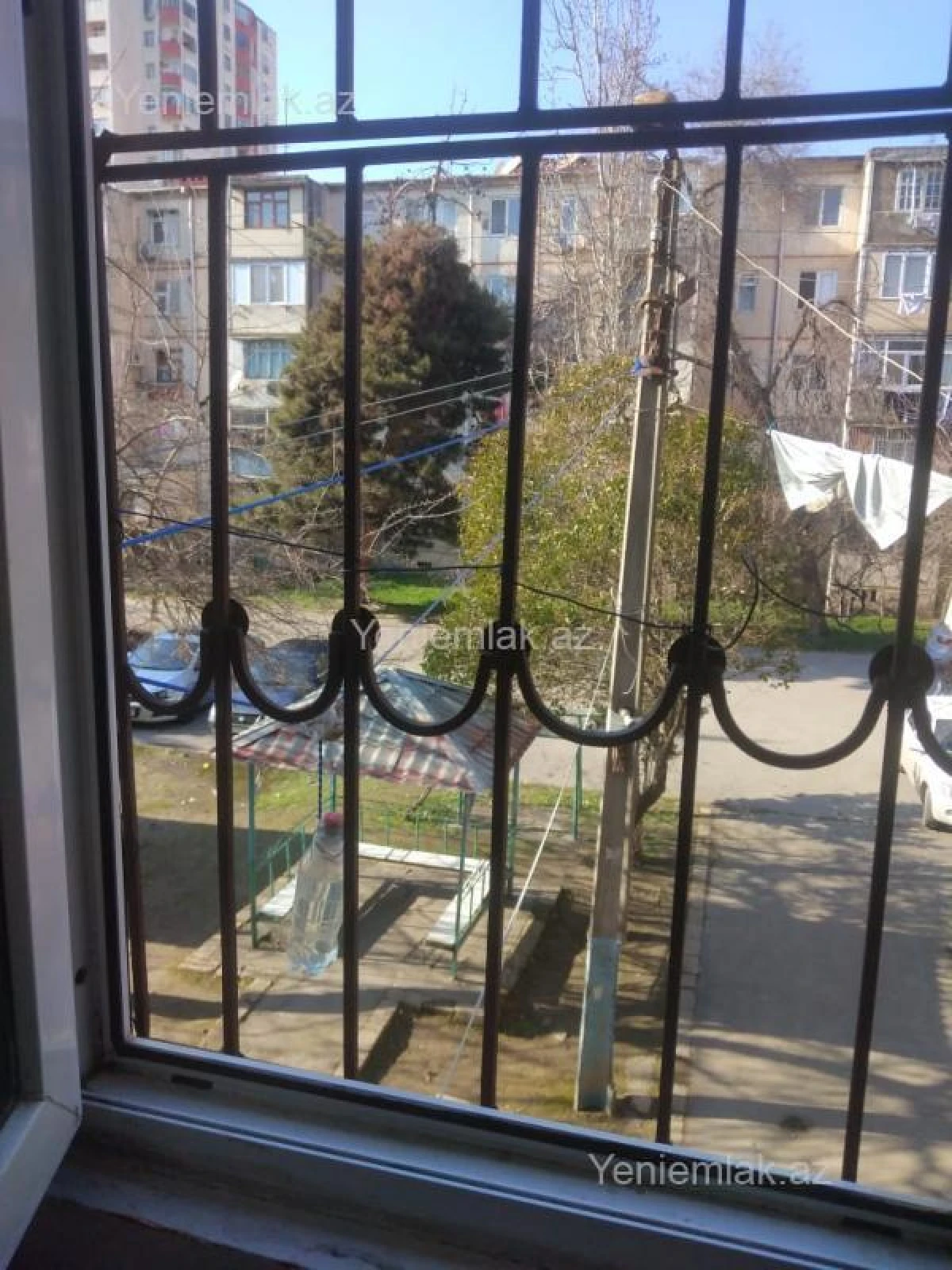 Satılır 2 otaqlı köhnə tikili 50 m²