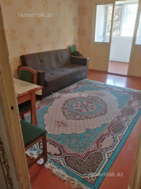 Satılır 2 otaqlı köhnə tikili 50 m²