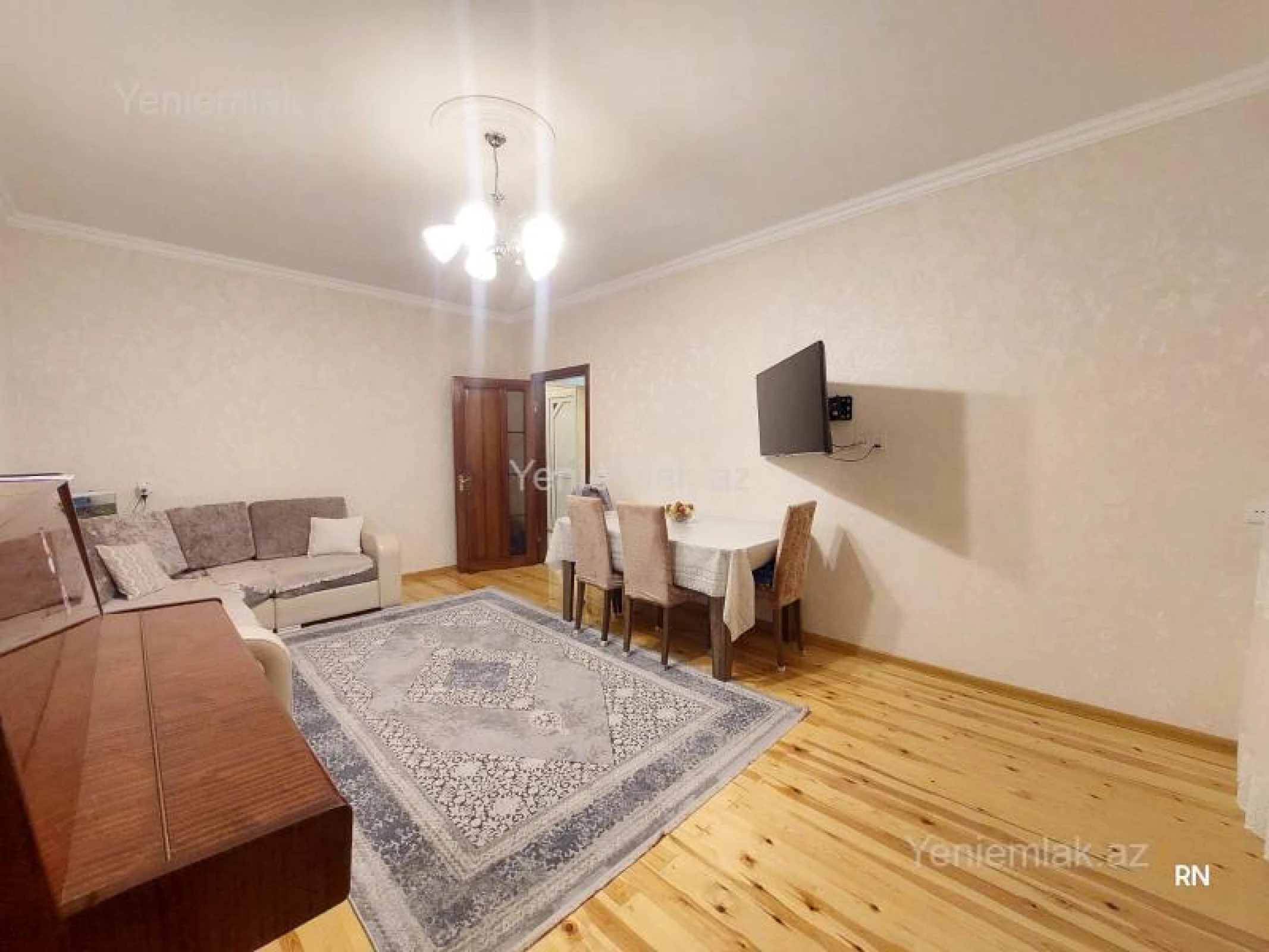 Satılır 3 otaqlı köhnə tikili 75 m²