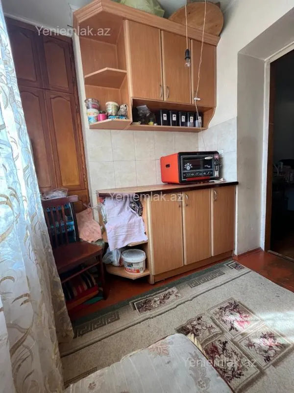Satılır 2 otaqlı köhnə tikili 43 m²