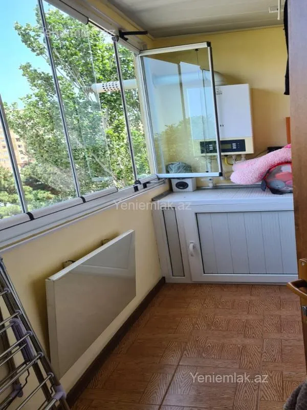 Satılır 3 otaqlı köhnə tikili 72 m²