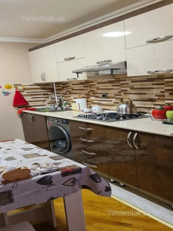 Satılır 3 otaqlı köhnə tikili 72 m²