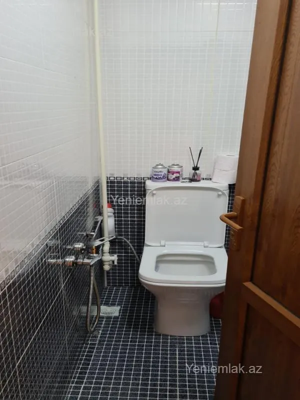 Satılır 3 otaqlı köhnə tikili 72 m²