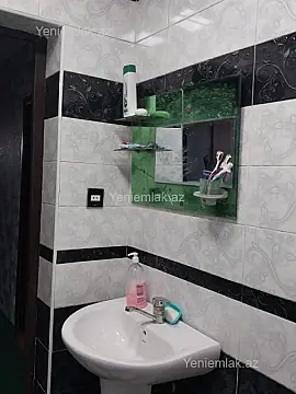 Satılır 4 otaqlı həyət evi 120 m²