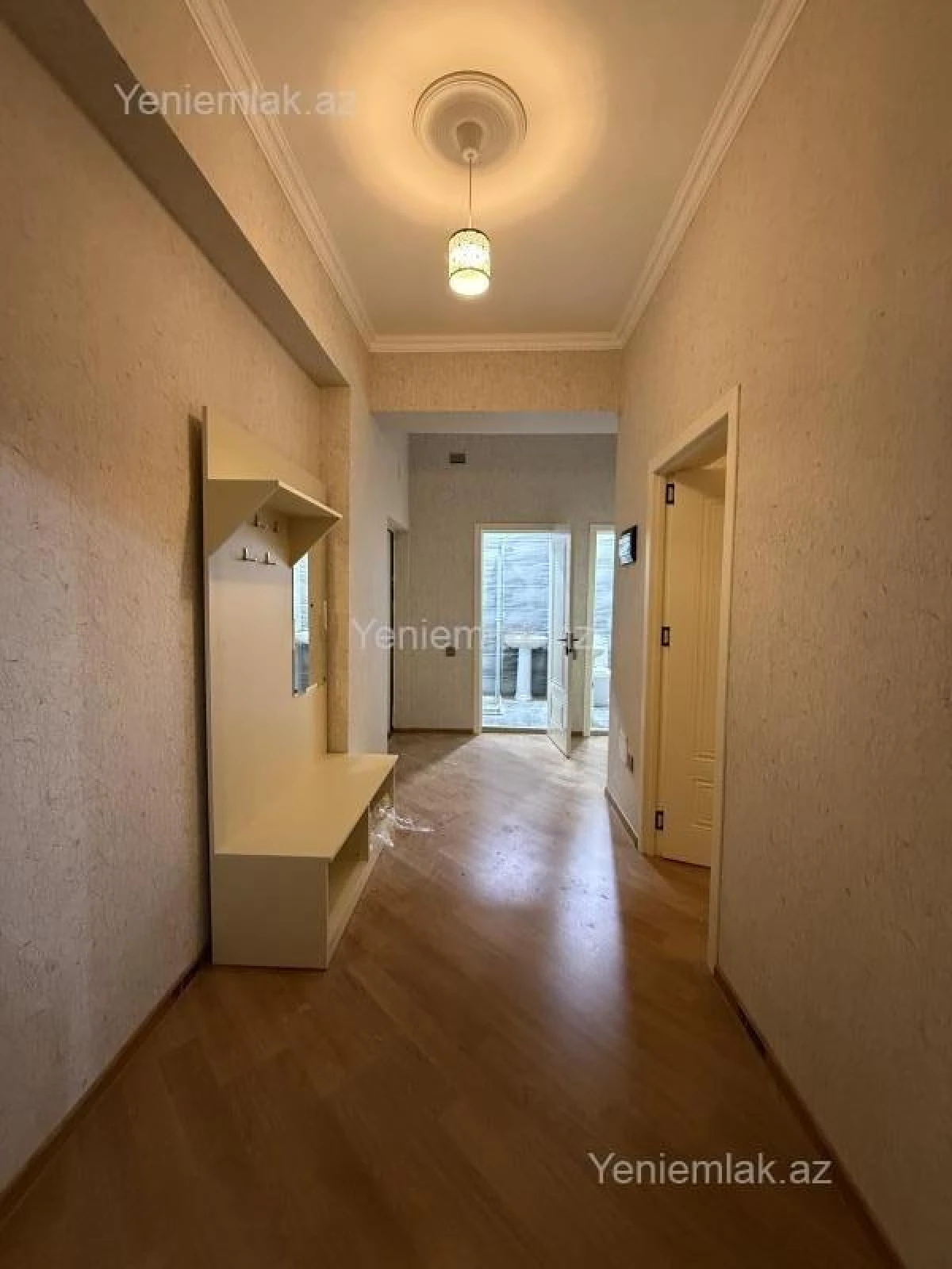 Satılır 2 otaqlı yeni tikili 79 m²
