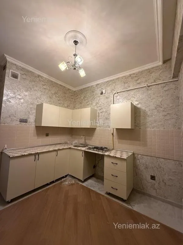 Satılır 2 otaqlı yeni tikili 79 m²