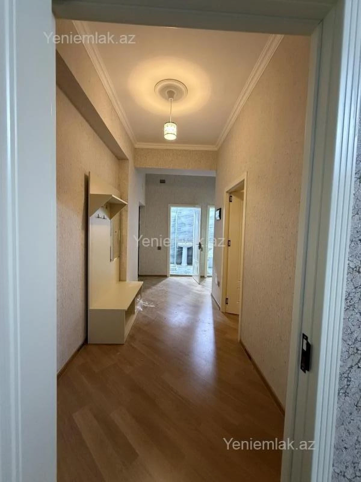 Satılır 2 otaqlı yeni tikili 79 m²