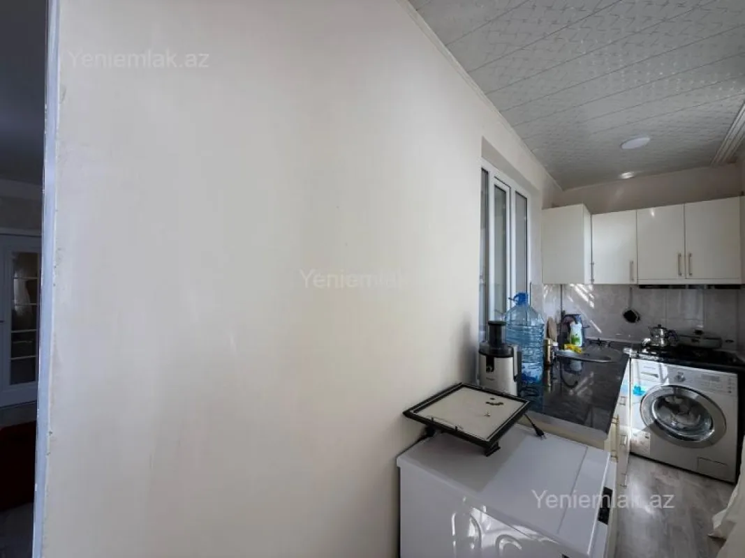 Satılır 2 otaqlı köhnə tikili 55 m²