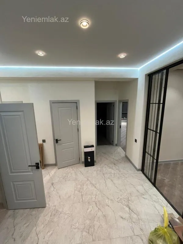 Satılır 3 otaqlı yeni tikili 100 m²