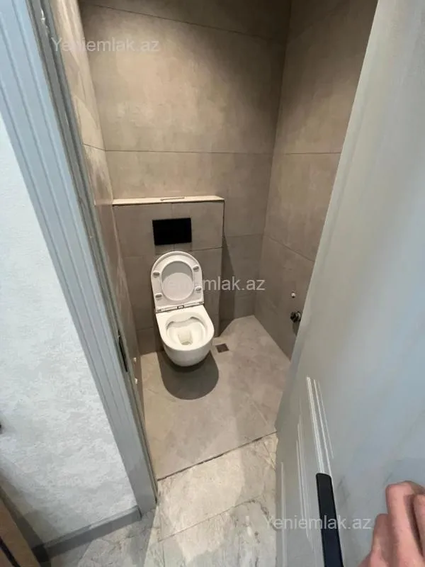 Satılır 3 otaqlı yeni tikili 100 m²