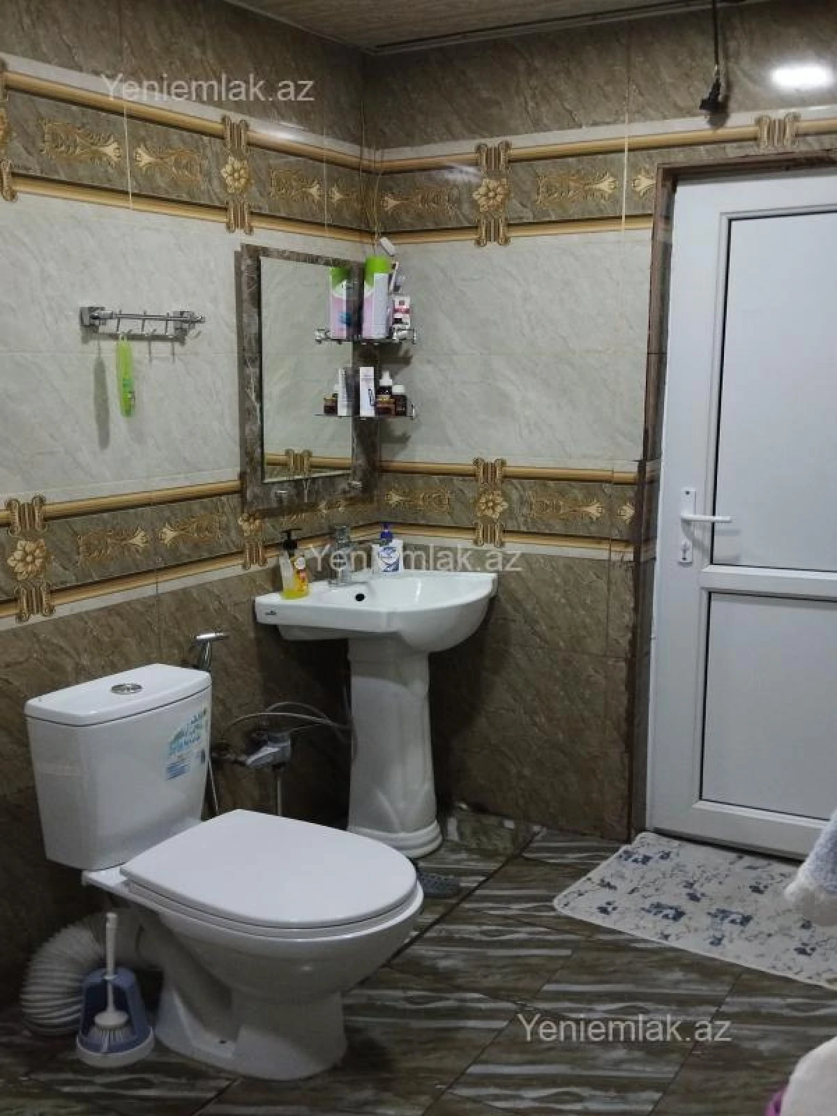 Satılır 3 otaqlı yeni tikili 70 m²