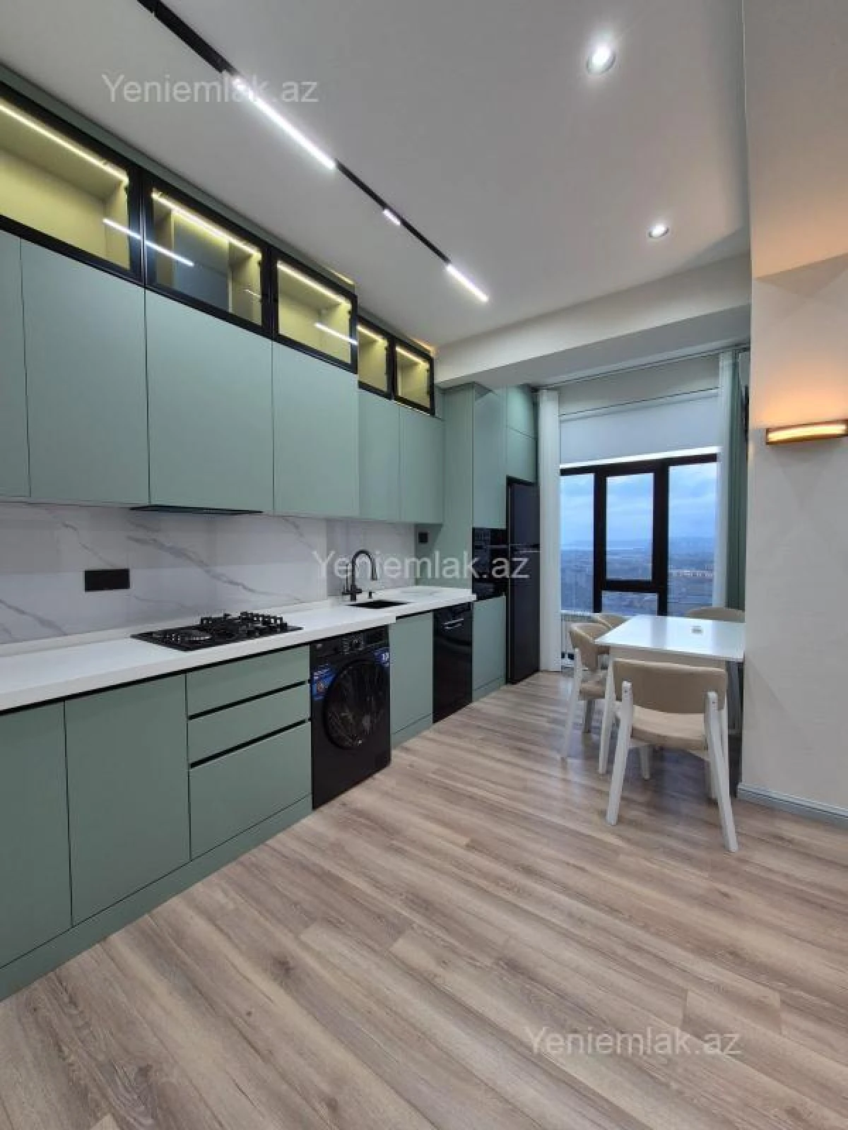 Satılır 3 otaqlı yeni tikili 86 m²