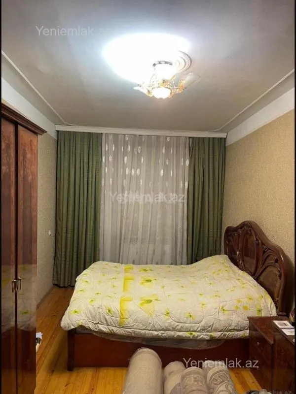 Satılır 4 otaqlı köhnə tikili 85 m²