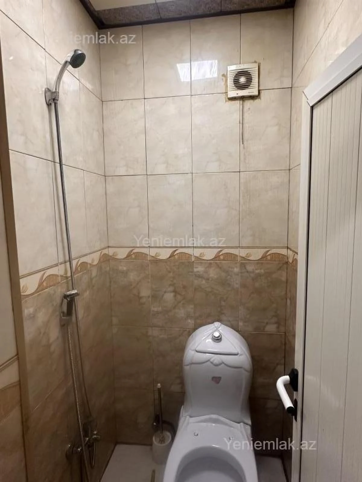 Satılır 4 otaqlı həyət evi 120 m²