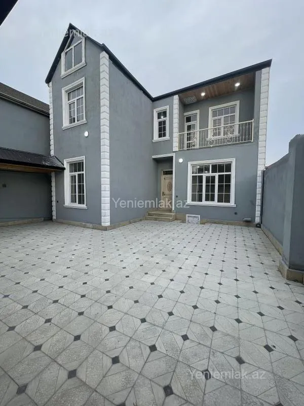 Satılır 5 otaqlı həyət evi 260 m²