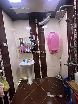 Satılır 4 otaqlı köhnə tikili 92 m²