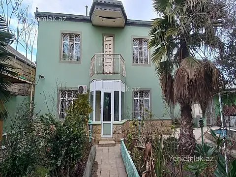 Satılır 6 otaqlı həyət evi 200 m² — Xırdalan 6 otaq 200.00 m²